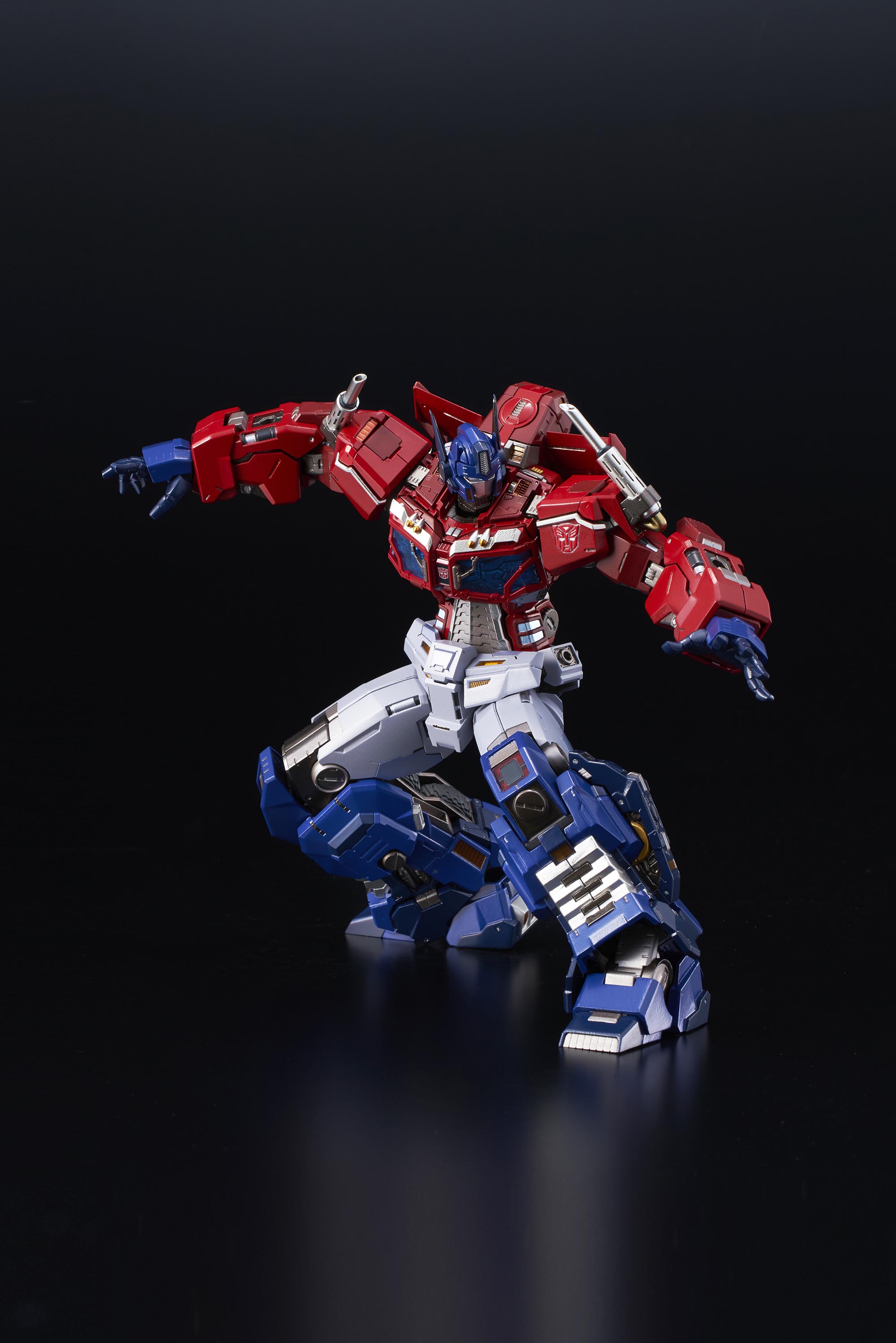 [KURO KARA KURI]#04 Optimus Prime (Reissue)