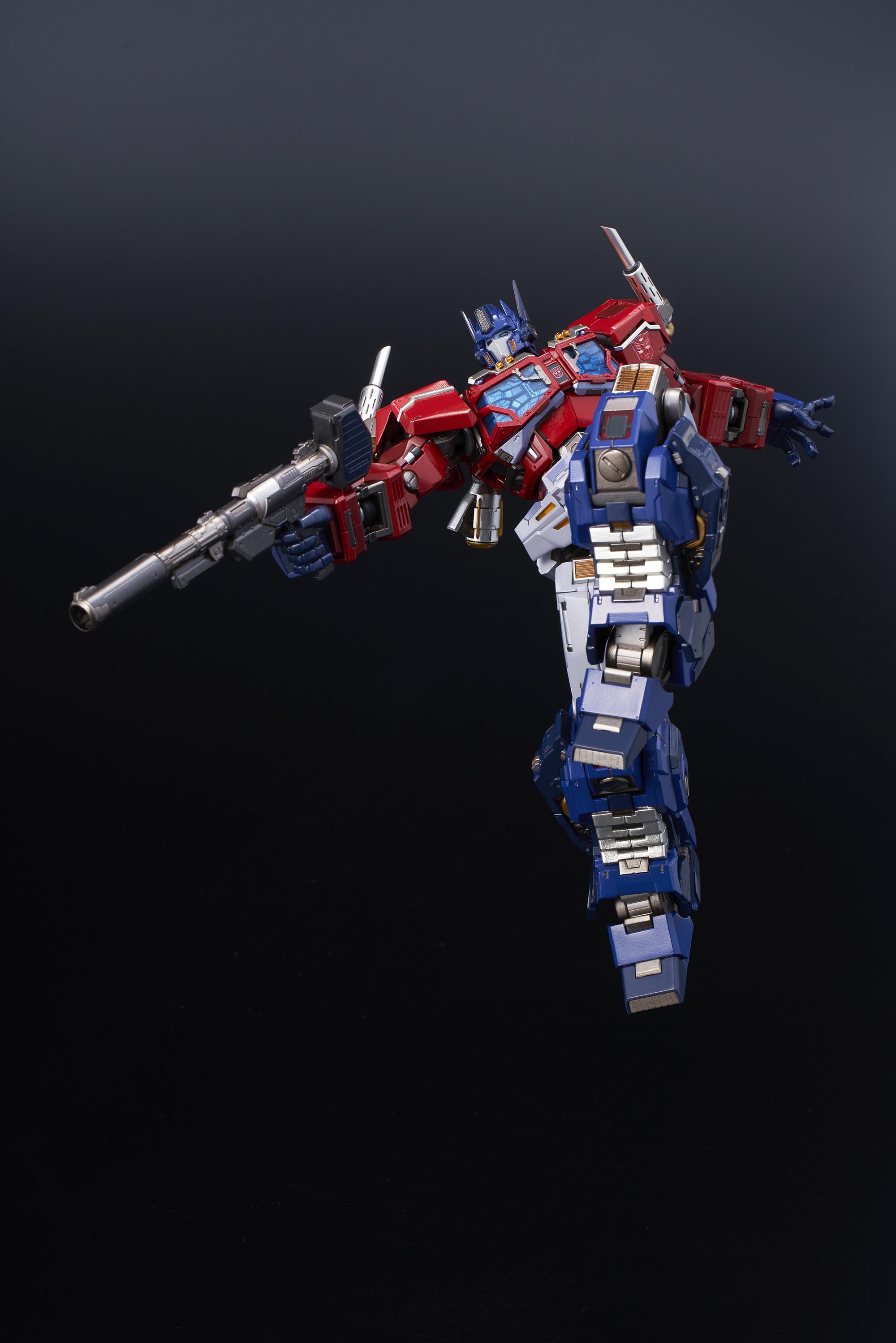 [KURO KARA KURI]#04 Optimus Prime (Reissue)