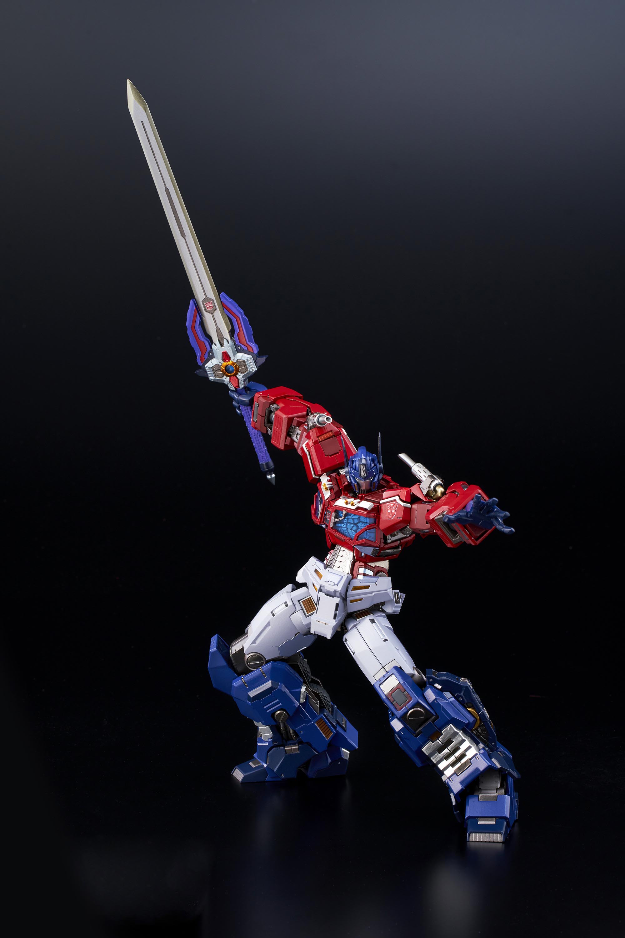 [KURO KARA KURI]#04 Optimus Prime (Reissue)