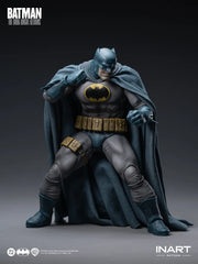 Batman: The Dark Knight Returns - Batman (Blue Suit) Action Figure / 《蝙蝠俠：黑暗騎士歸來》——蝙蝠俠（藍色戰衣）可動人偶