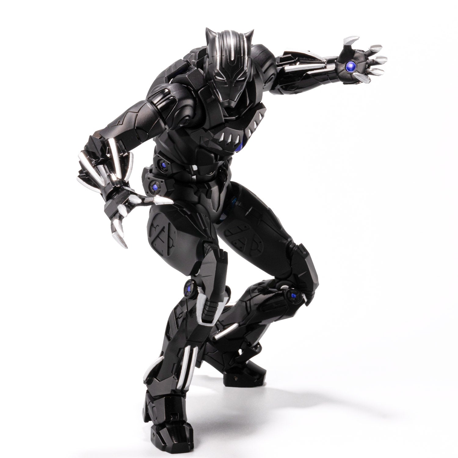 FIGHTING ARMOR Black Panther