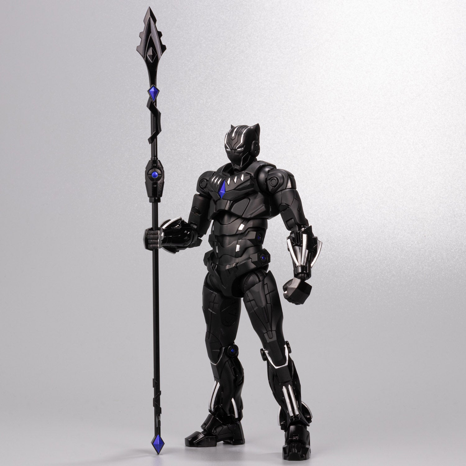 FIGHTING ARMOR Black Panther