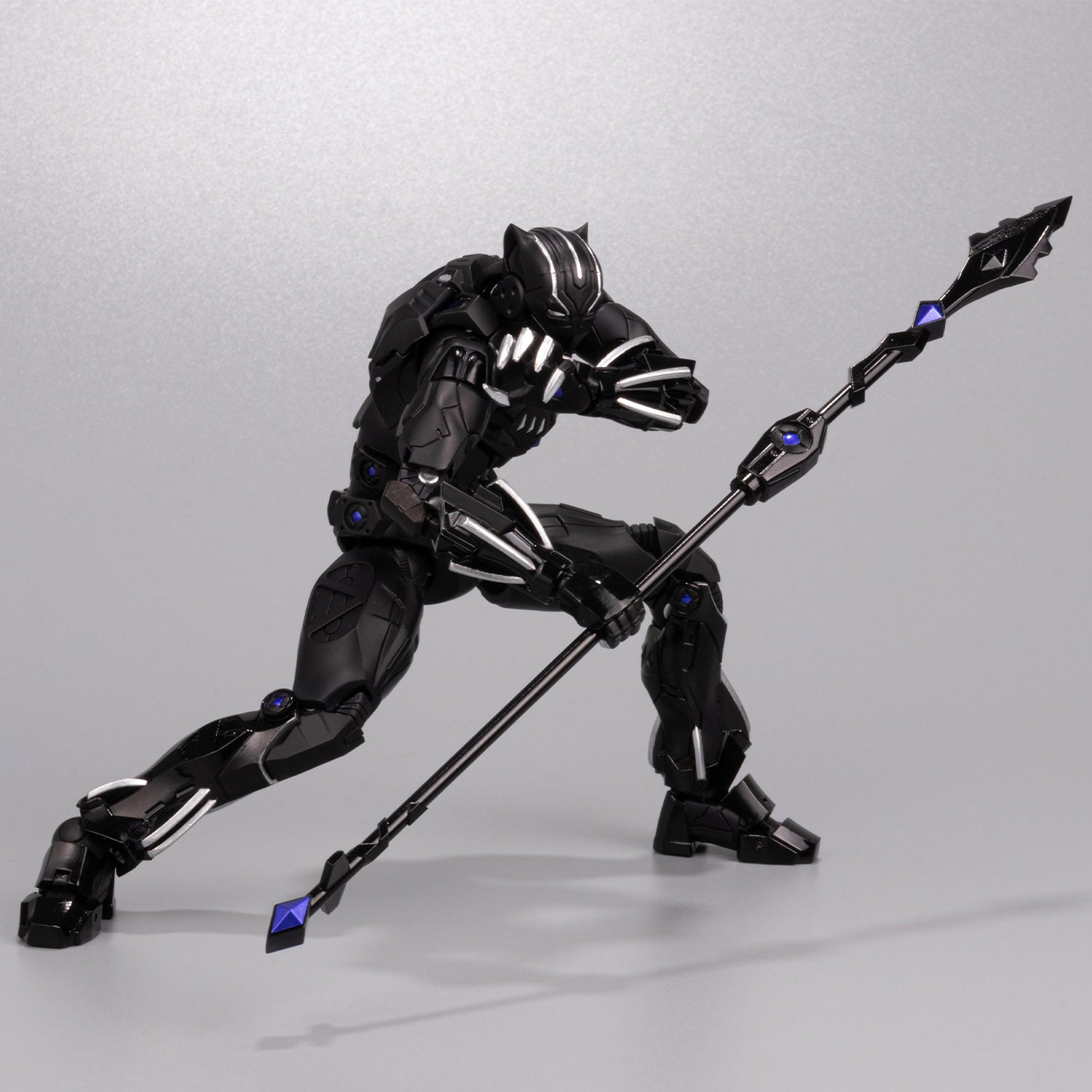 FIGHTING ARMOR Black Panther