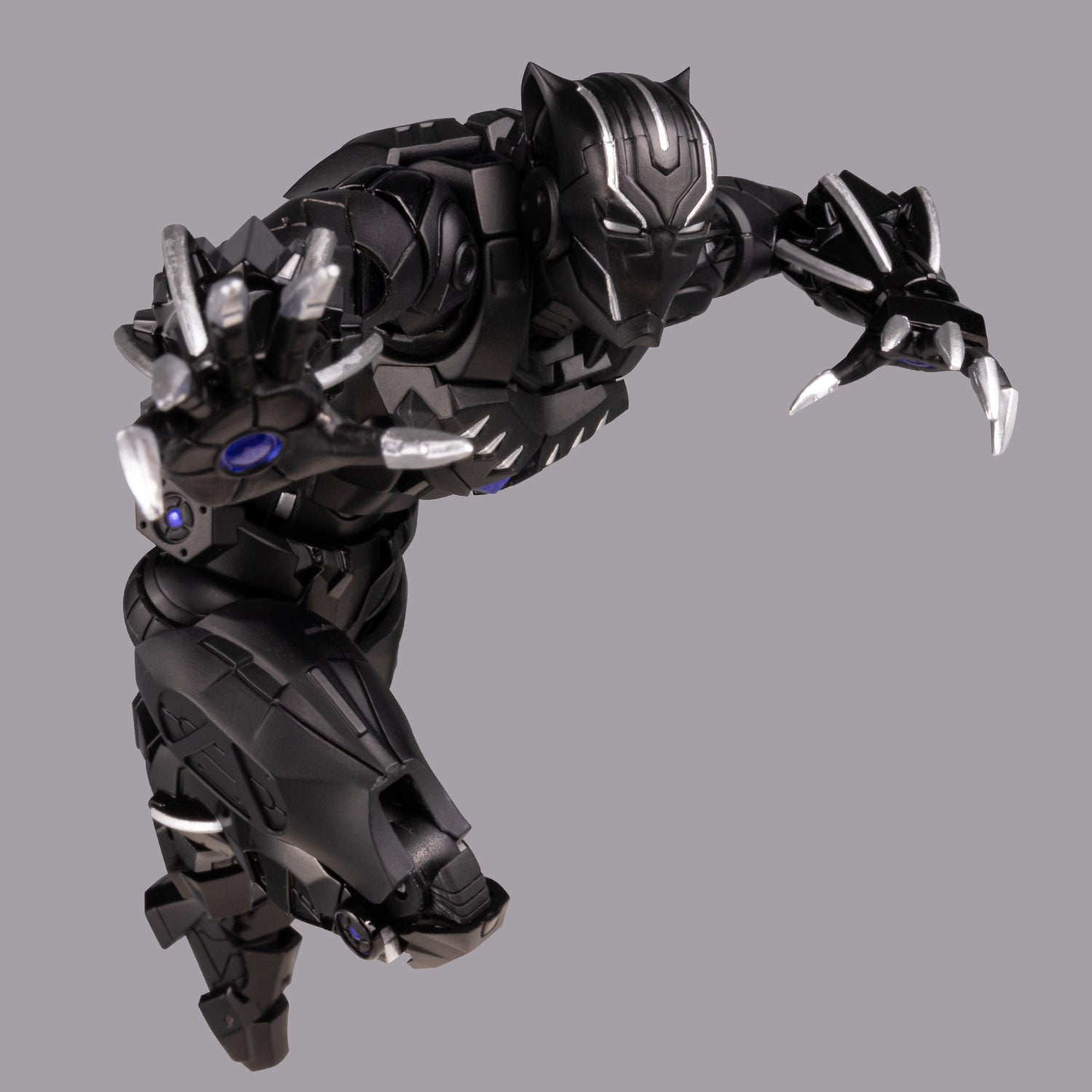 FIGHTING ARMOR Black Panther