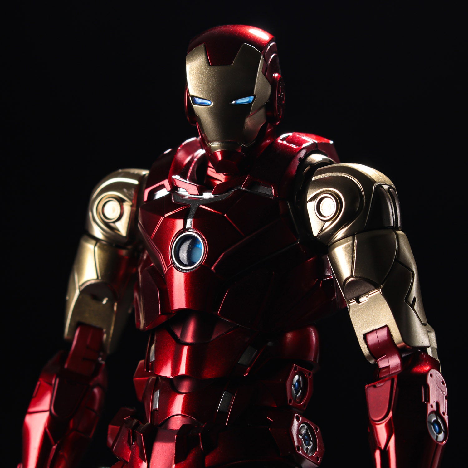 FIGHTING ARMOR Iron Man