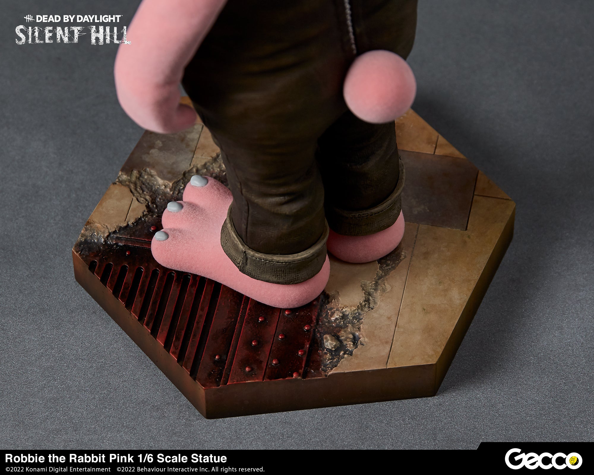 SILENT HILL x Dead by Daylight, Robbie the Rabbit Pink 1/6 Scale Statue